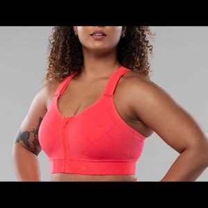 NWT SheFit Flex Aloud Sports Bra, size 1Luxe
